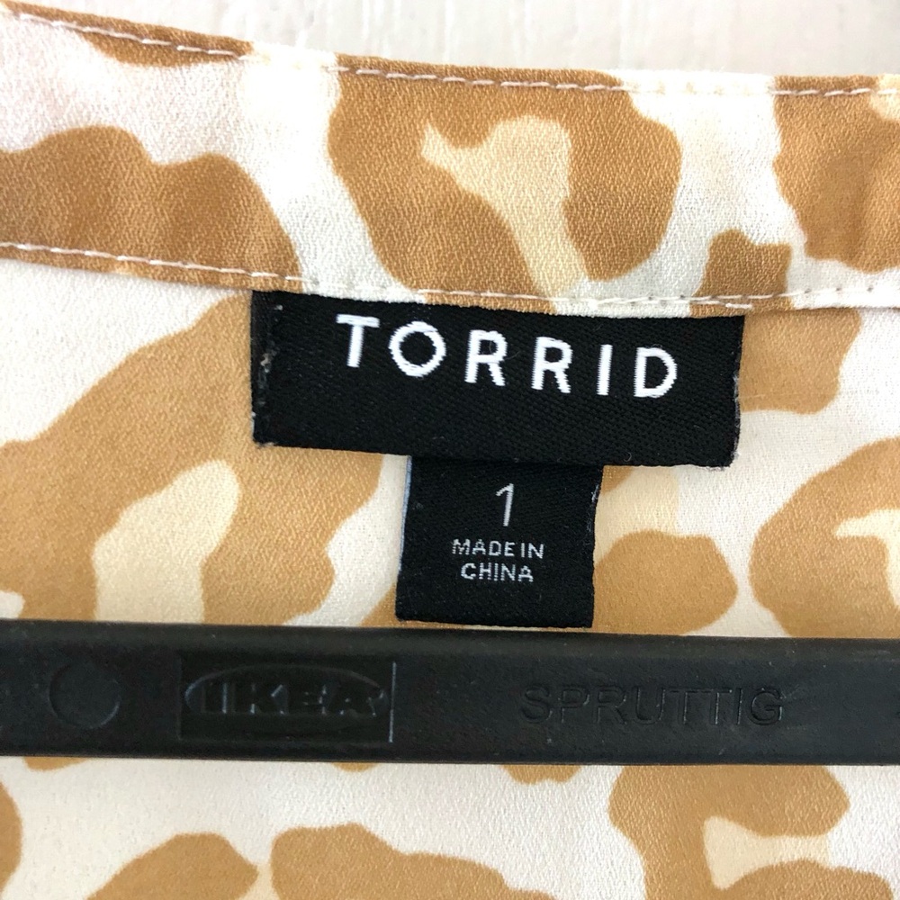 Torrid Leopard Print Blouse - Tan and Cream - Picture 2 of 4